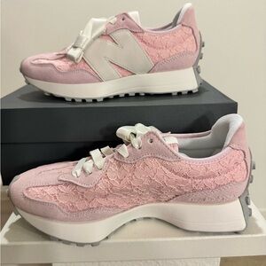 New Balance WS327LCA Pink White Lace Sneakers — New in Box — Women’s 8